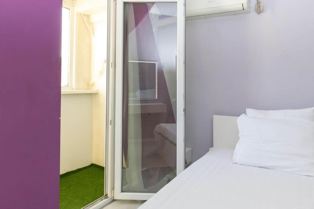 Sunny 2-Bedroom Maisonette Varna & Parking Bagian luar foto